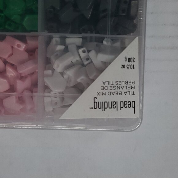 Unopened acrylic Tila beads  8mm x 11mm arrow heads - Picture 2 of 2